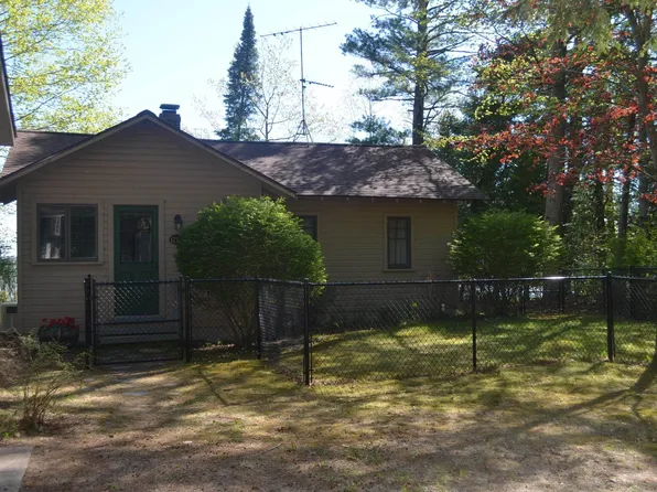8616 N Dawn Haven Rd, Northport, MI 49670