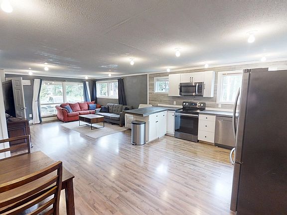 5th image of 1436 Dogwood St