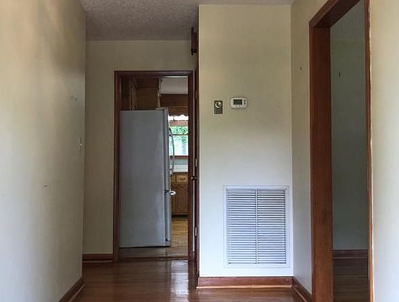 4th image of 2116 Beechnut Dr