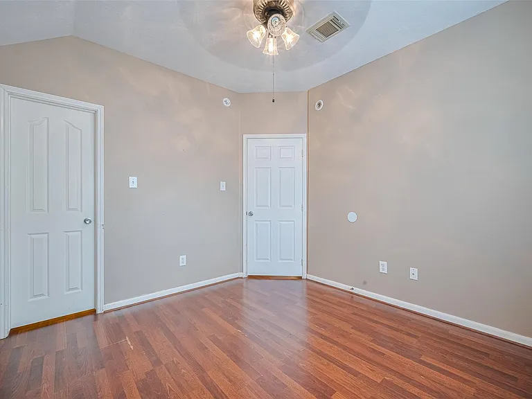 3911 Fall Branch Dr — Photo 33
