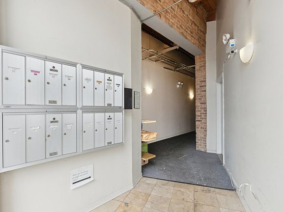 4th image of 7377 N Rogers Ave APT 202