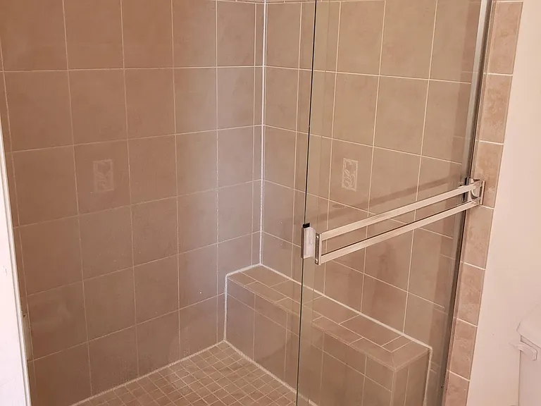 160 S Shepard Dr #16 — Photo 12
