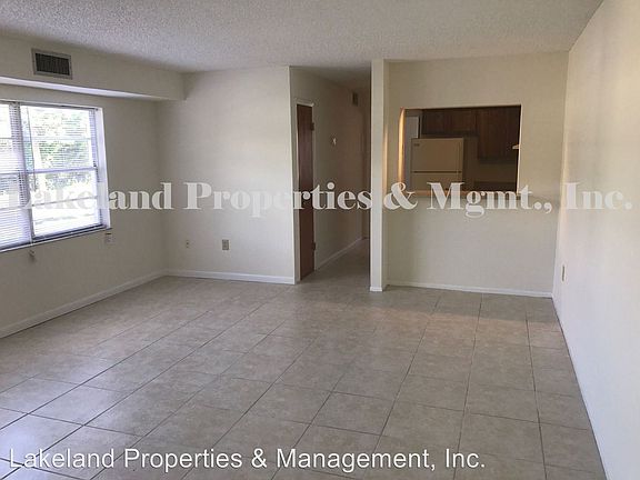 4th image of 2819 Balfour Ave APT 1