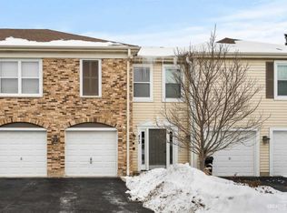 473 Village Green Rd UNIT 201, Naperville, IL 60540