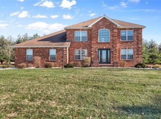 108 Locksley Ct, Troy, IL 62294