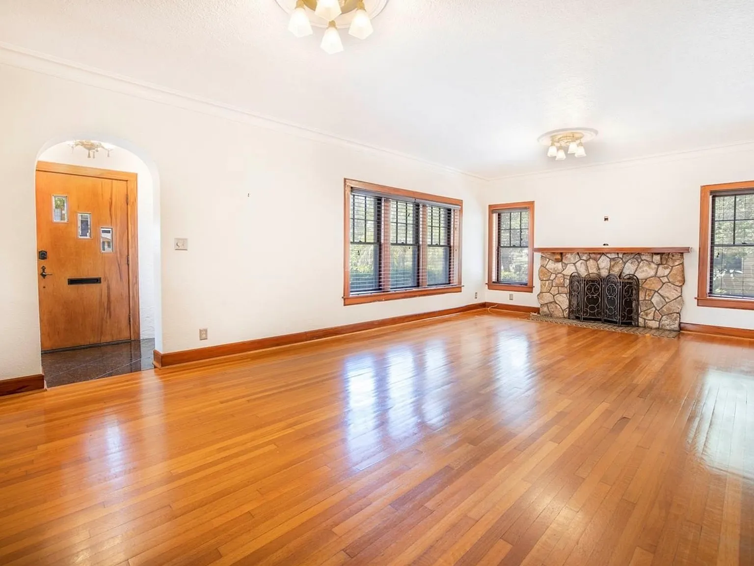 132 - 955 39th Avenue North - Unit 1 — Photo 4