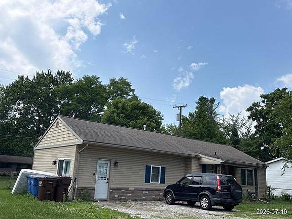 2nd image of 3240 Baycrest Dr