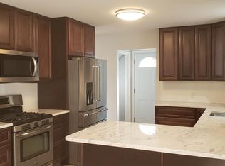 48-44 208th St, Bayside, NY 11364