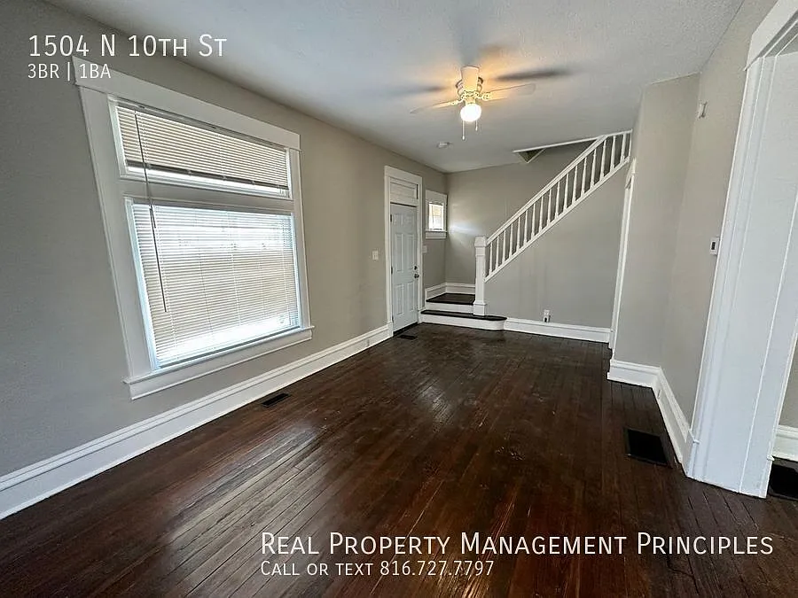 Spacious, Renovated 3 Bedroom, 1 Bathroom Townhouse!! Deposit Free Living Available via Obligo! — Photo 3