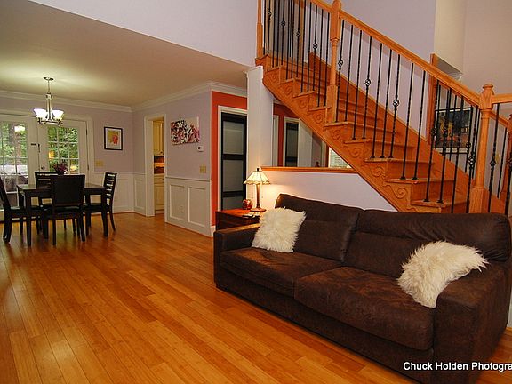 2nd image of 531 Zanark Dr