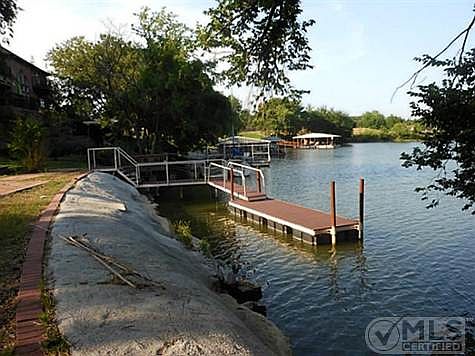5th image of 9013 Westwood Shores Dr