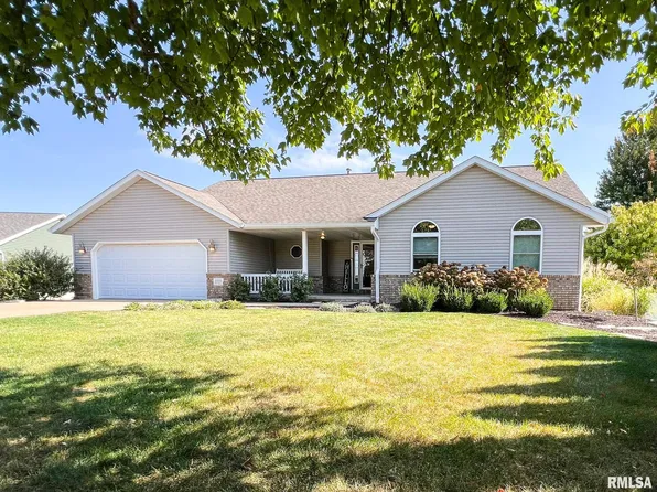 2209 Elisa Cir, Eureka, IL 61530