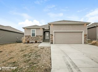 204 NE Katie Ct, Grain Valley, MO 64029