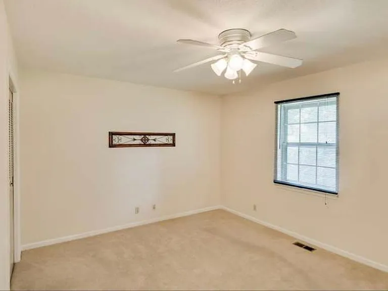 7111 Middle Valley Rd — Photo 14