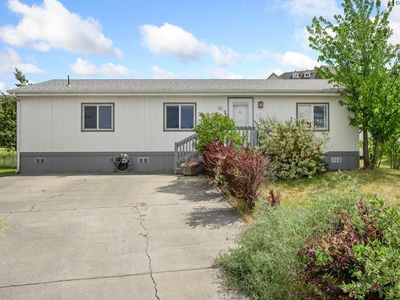 255 NW Golden Hills Dr SPACE 33, Pullman, WA, 99163