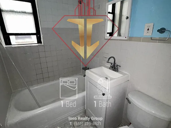 166 Jewett Avenue image 3 of 8