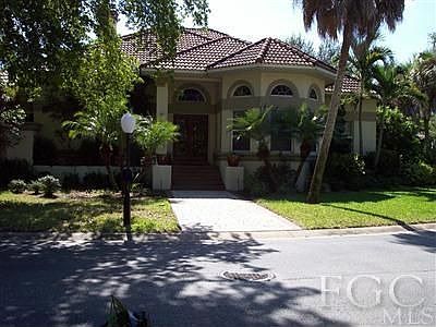 1st image of 8526 S Lake Cir