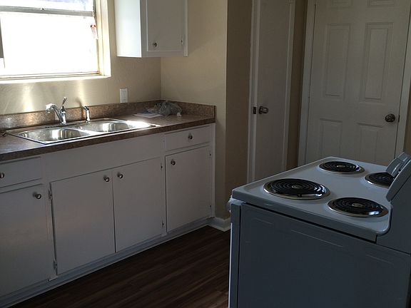 2nd image of 7306 Wren Cir