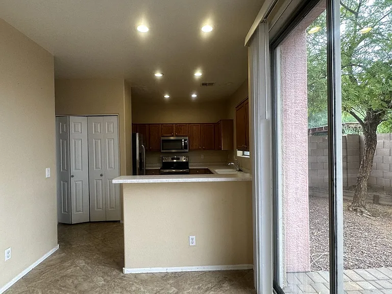 8927 E Crescent Ave — Photo 13