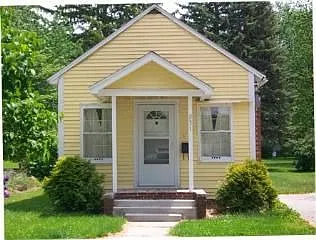 231 Buttonwood Ave photo 1