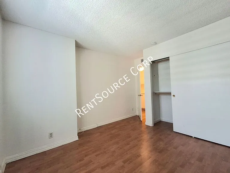 20345 Rue Crevier #507 — Photo 13