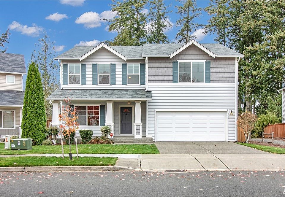 Welcome home to this beautiful home in Deschutes River Highlands!