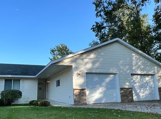 829 Reed Ave APT 4, Faribault, MN 55021