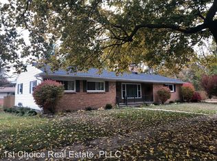 3101 Cooley Dr, Lansing, MI 48911