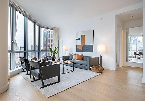 4th image of 160 Madison Ave APT 29F