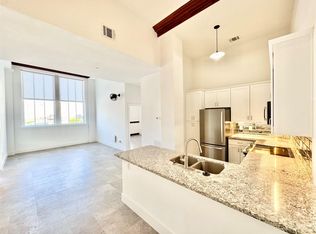 2102 Mechanic St #104, Galveston, TX 77550