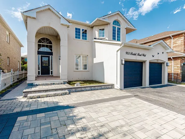 955 Bristol Rd W, Mississauga, ON L5V 2N9