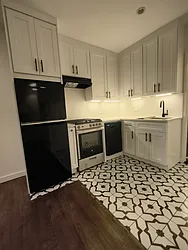 1628 3rd Avenue, #4B