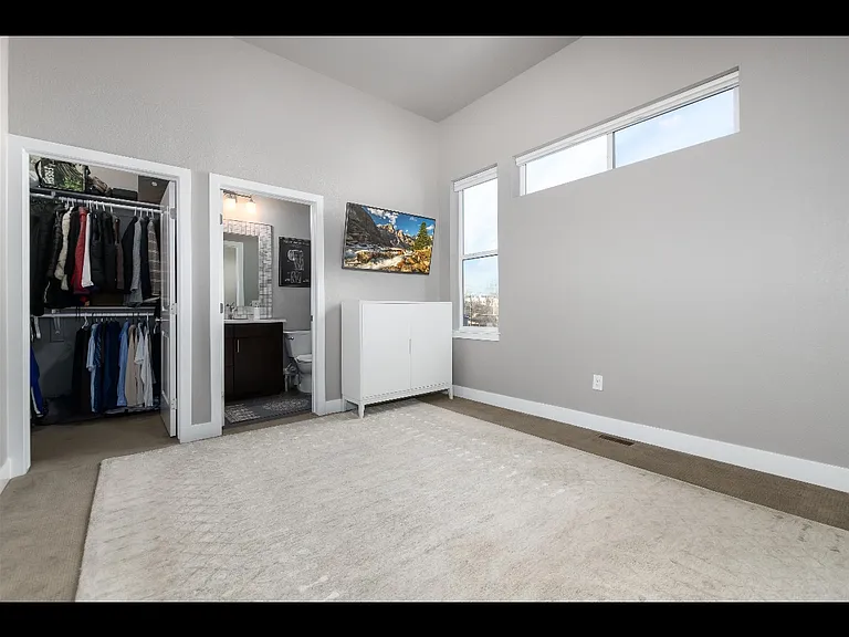 1733 Grove St #4 — Photo 21