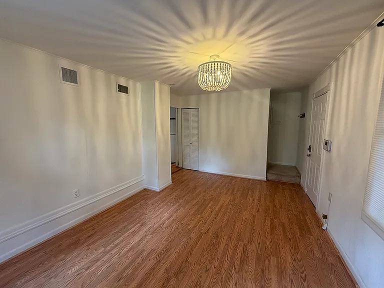 5014 Delaware St — Photo 4