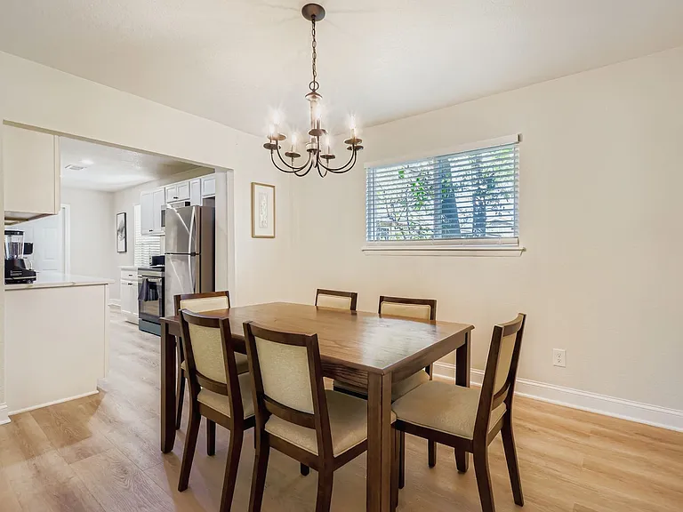 1107 Georgetown St — Photo 14