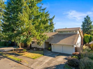 2104 NE 165th Dr, Portland, OR 97230