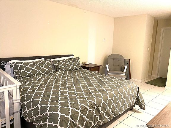 5th image of 1200 NE Miami Gardens Dr APT 806W
