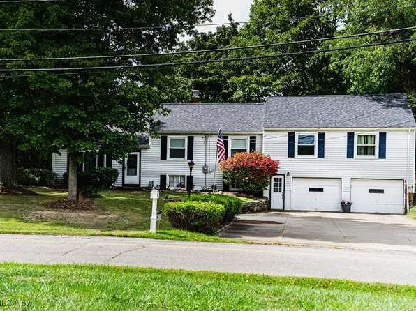 7251 N Palmyra Rd, Canfield, OH 44406