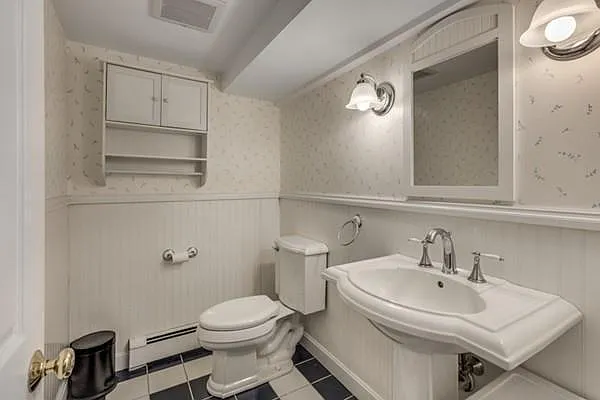24 Bolton St — Photo 13