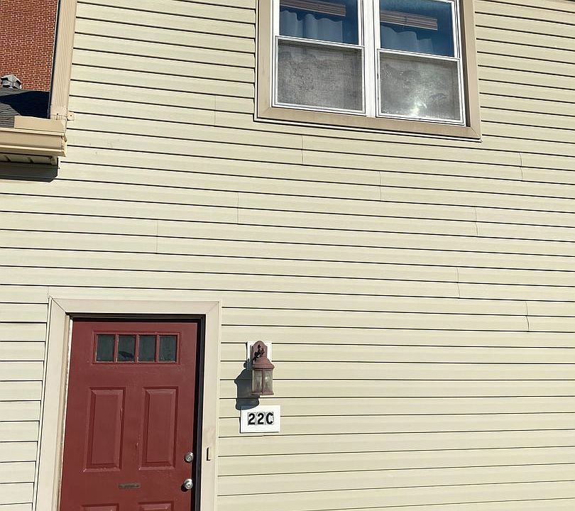 1st image of 22 Bloomsbury Ave #C