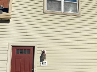 22 Bloomsbury Ave #C, Catonsville, MD 21228