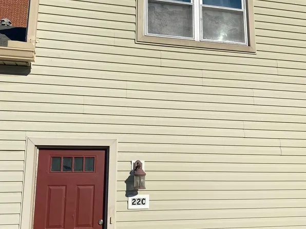 22 Bloomsbury Ave #C, Catonsville, MD 21228