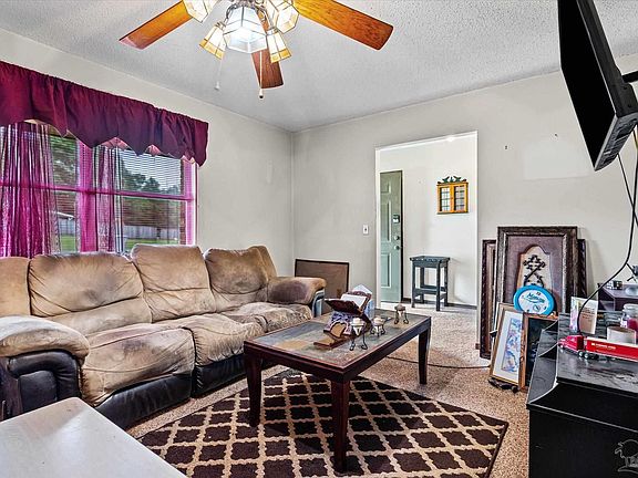 4th image of 6201 Silver Oak Dr