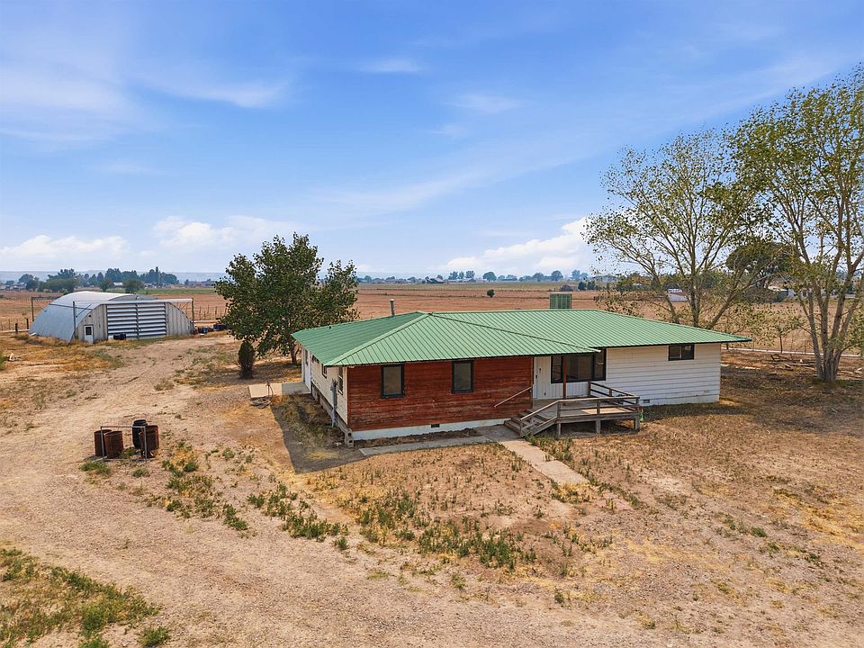 1st image of 20666 Fairview Rd