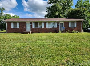 1815-1817 1st Avenue Pl NW, Hickory, NC 28601
