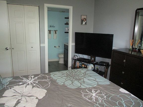 4th image of 15451 Treetop Dr #3B
