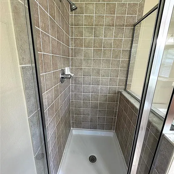 516 Penny Royal Pl — Photo 17
