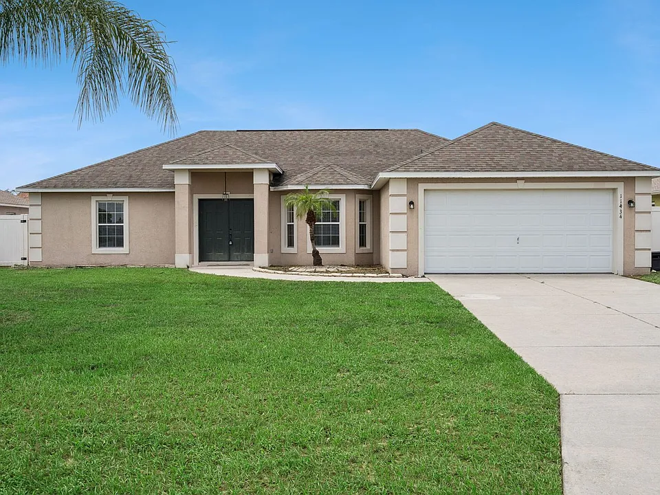 11434 Patrico Loop