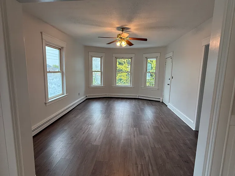 136 Anthony Ave #3 — Photo 3