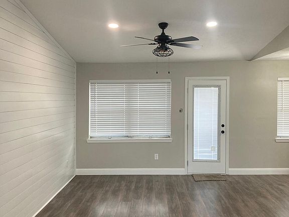 3rd image of 6336 Songwood Dr
